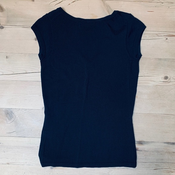 Banana Republic Black V-Neck Short-Sleeve Sweater - Picture 2 of 3